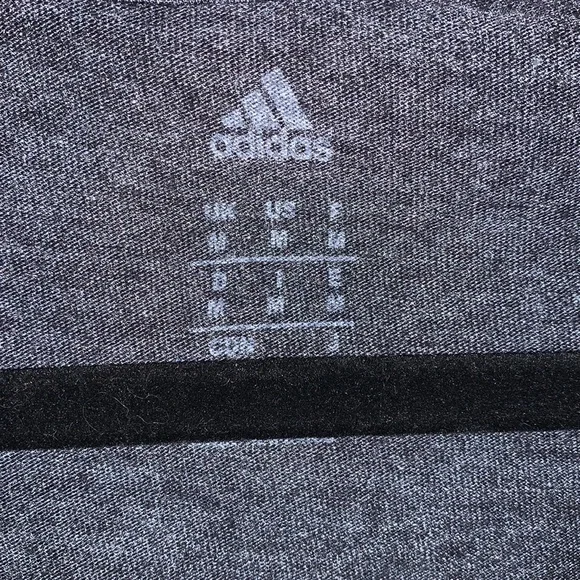 San Antonio Spurs V-Neck Short Sleeve Tee - Picture 3 of 3